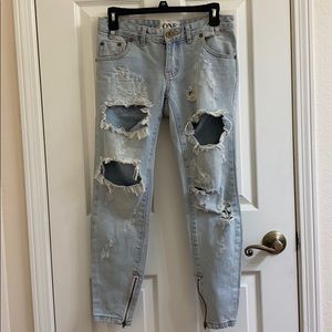 Light wash ripped mom jeans one teaspoon